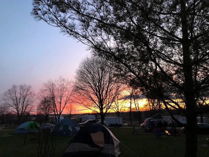 Lena KOA Holiday Picture 10