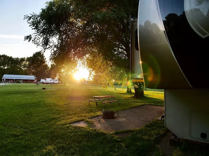 Webb's Valley View Campground Picture 5