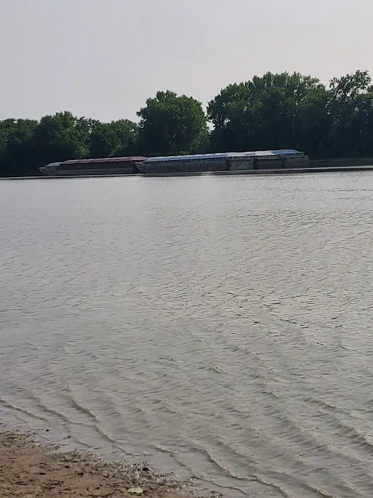 Riverfront Park Campground Picture 5