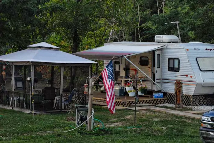 Stonefort Campground Picture 4