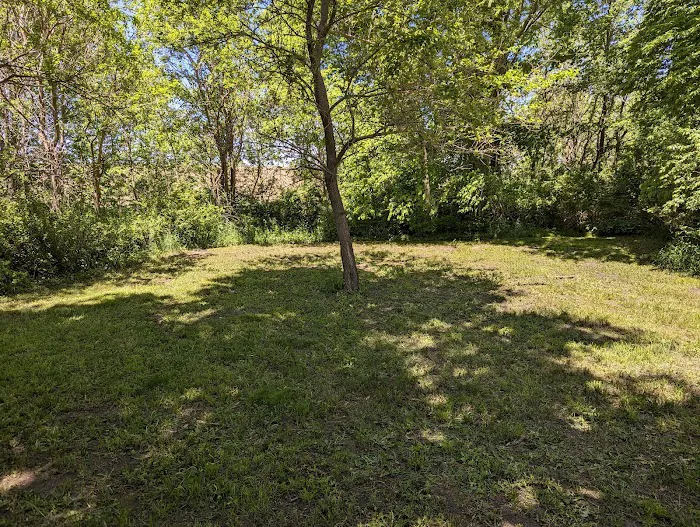 Frakers Grove Farm Picture 1