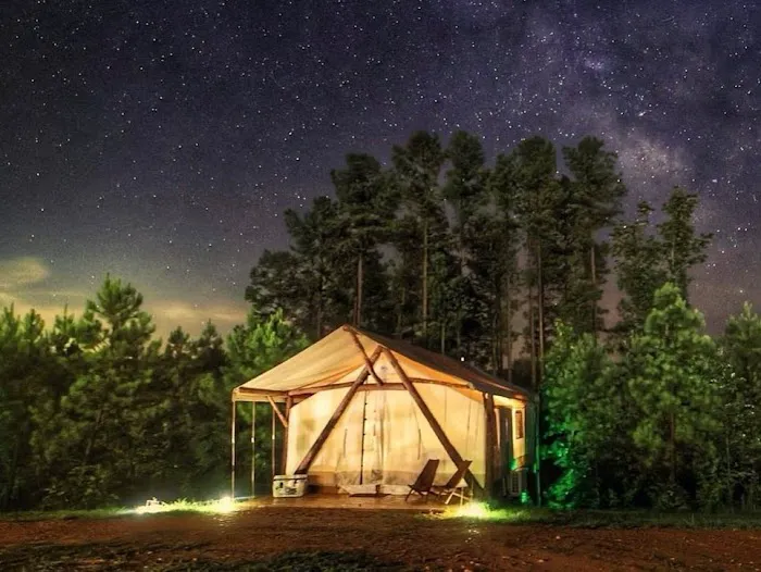 Nine Pines Retreats Picture 3