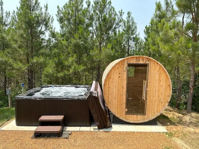 Nine Pines Retreats Picture 6