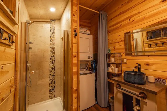 Jaybird Treehouse Picture 6