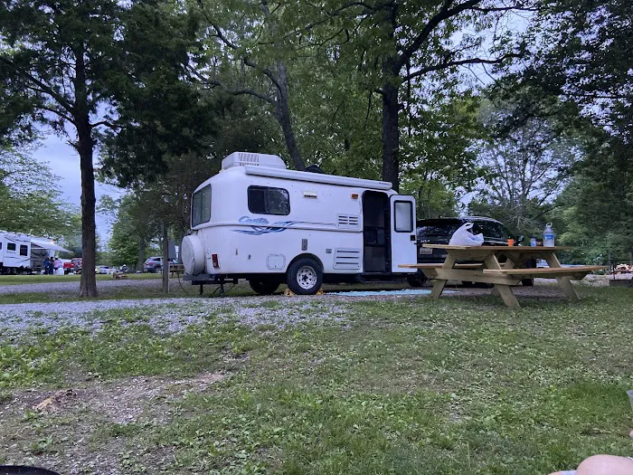 Hilltop Campground Picture 2