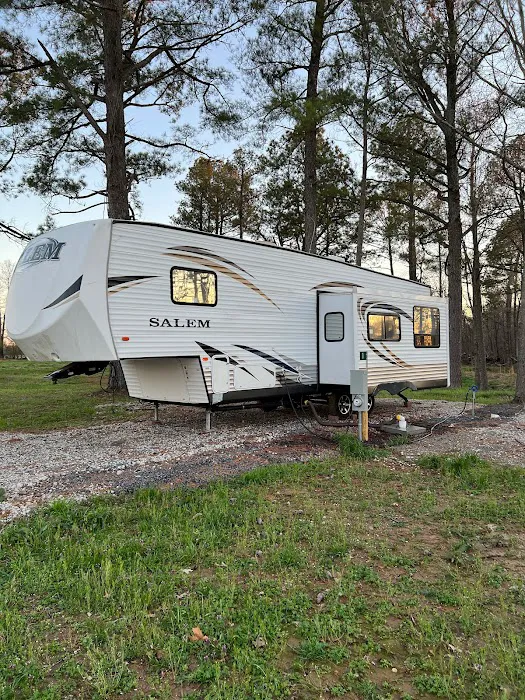 Lock and Load RV Campground Picture 2