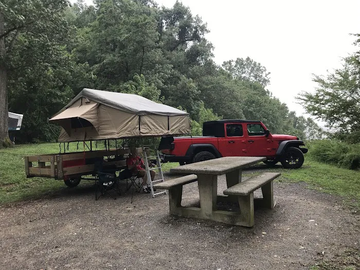 Twin Lakes Camp Picture 1