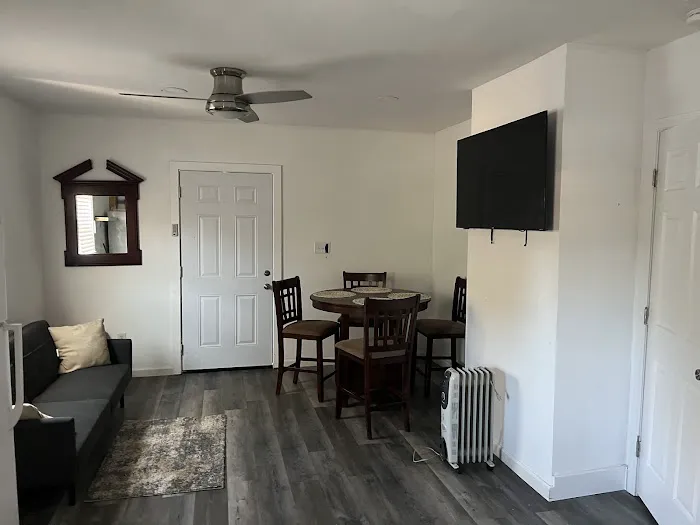 River Cabins Cabin 22 Picture 10