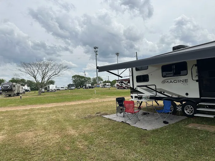 Talladega RV Park Picture 4