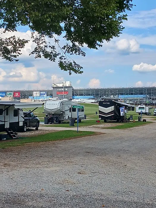 Legends Lane Campground Picture 4