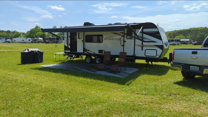 C & C Camping Picture 3