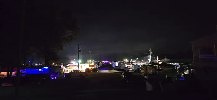 C & C Camping Picture 6