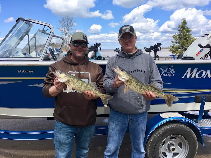 Dan's Resort Picture 4