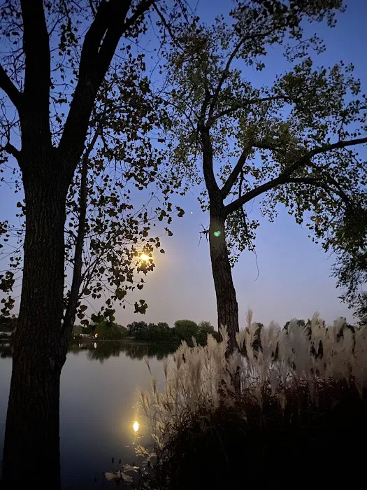 Leisure Lake Campgrounds Picture 7