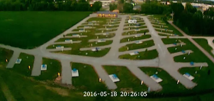 Crystal Lake RV Park Picture 3