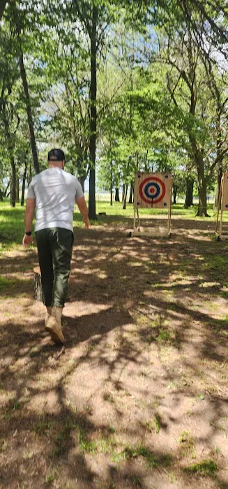 Whispering Pines - Event and Lodging Picture 4