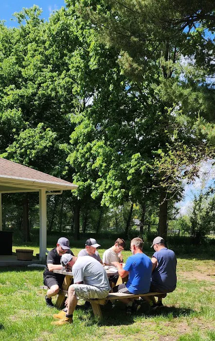 Whispering Pines - Event and Lodging Picture 5