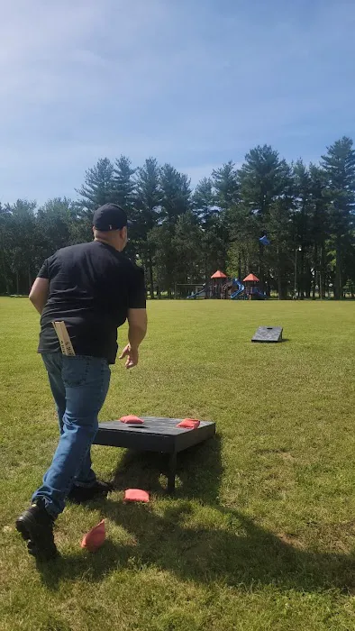 Whispering Pines - Event and Lodging Picture 6