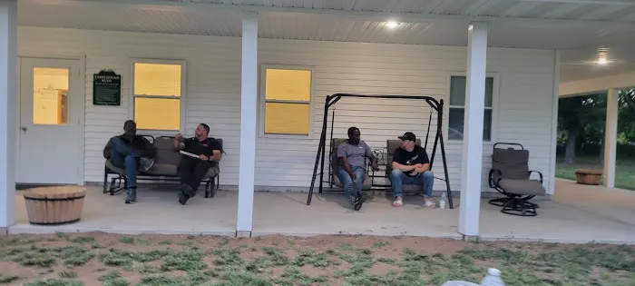 Whispering Pines - Event and Lodging Picture 7