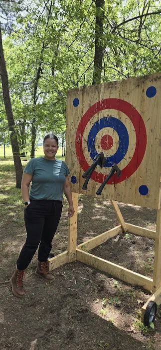 Whispering Pines - Event and Lodging Picture 8