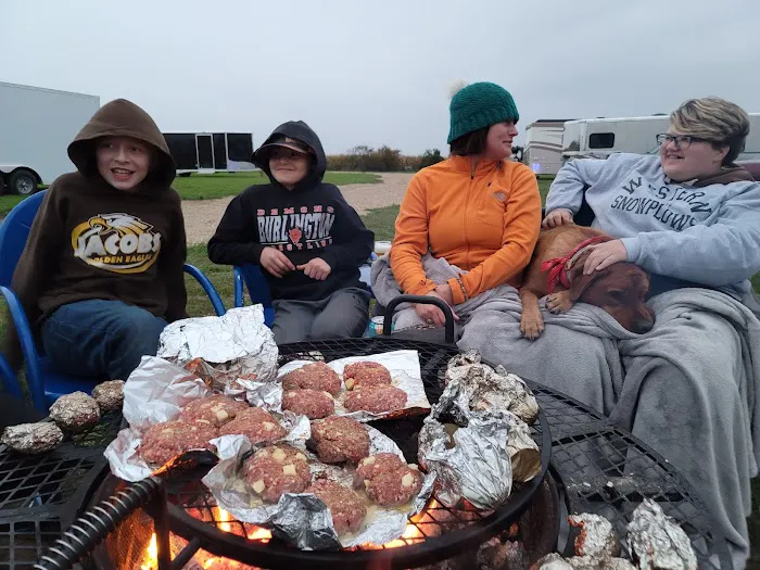 Backyard Campground Picture 10