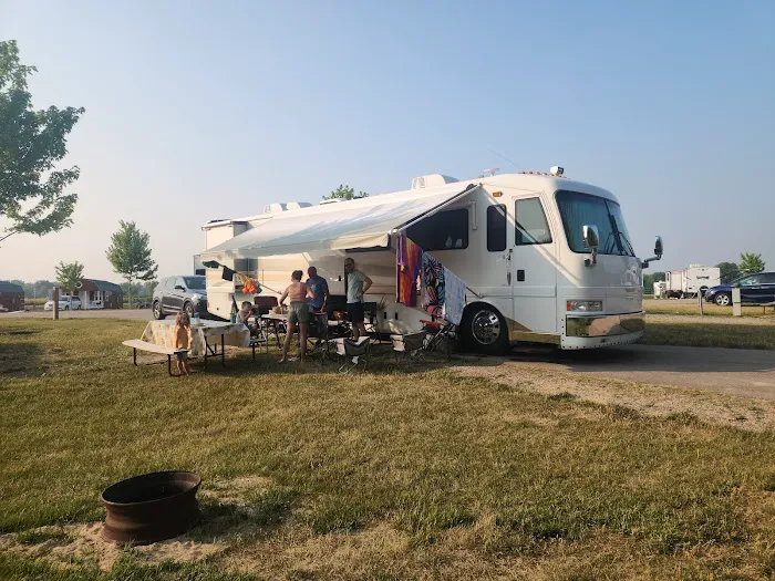 Whistle Stop Campground Picture 10