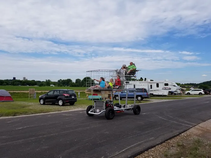 Whistle Stop Campground Picture 7