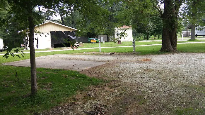 Whispering Oaks Campground Picture 3