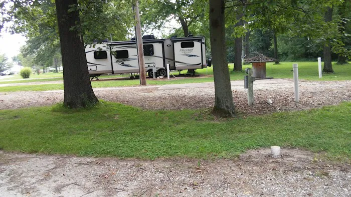Whispering Oaks Campground Picture 5