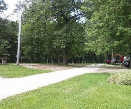 Whispering Oaks Campground