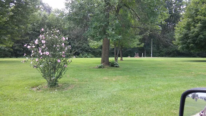 Whispering Oaks Campground Picture 9