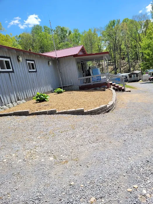 Goose Hollow Camp Ground & RV Picture 1