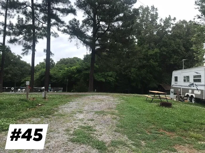 Tanglewood Campground and RV Resort Picture 5