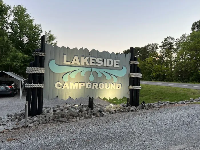 Lakeside Campground and Marina Picture 3