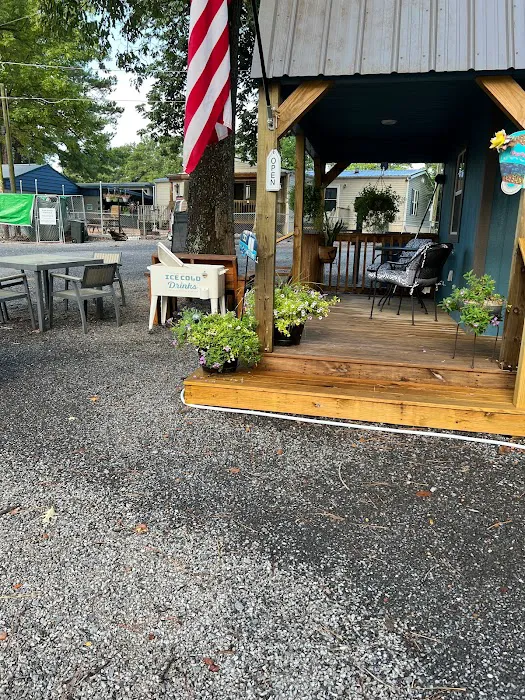 Lakeside Campground and Marina Picture 2