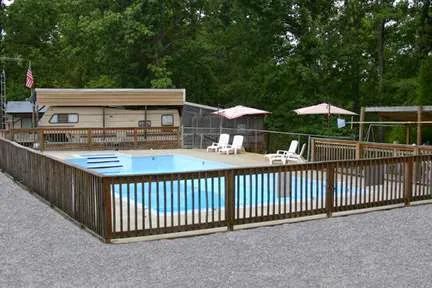 Dryden Bay Campground & Cabin Picture 3