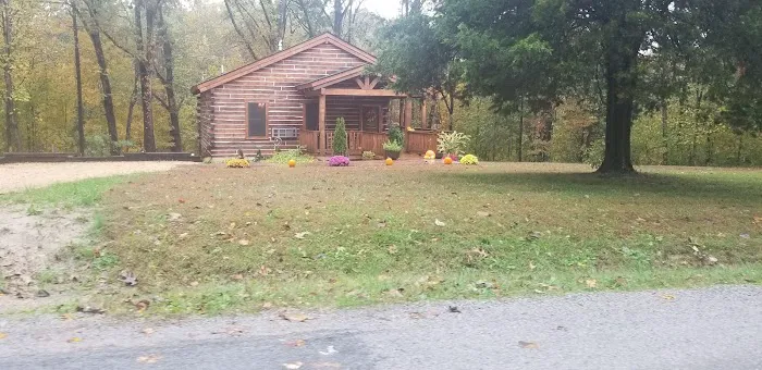 AdamsRock Cabins Picture 1