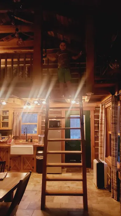 AdamsRock Cabins Picture 8