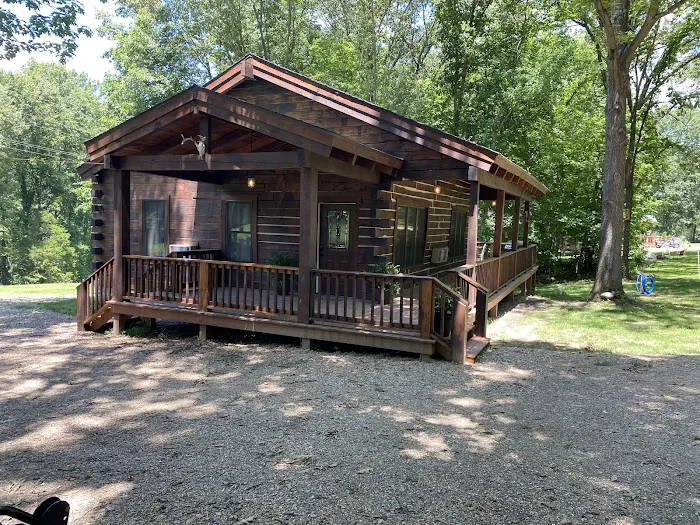 AdamsRock Cabins Picture 5