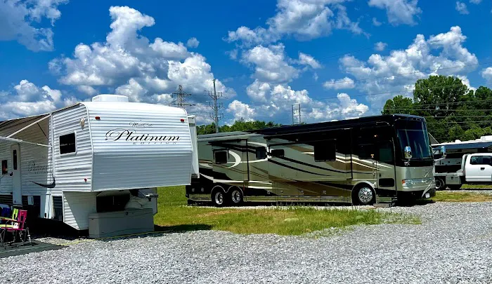 Scenic Overlook RV Campground Picture 2