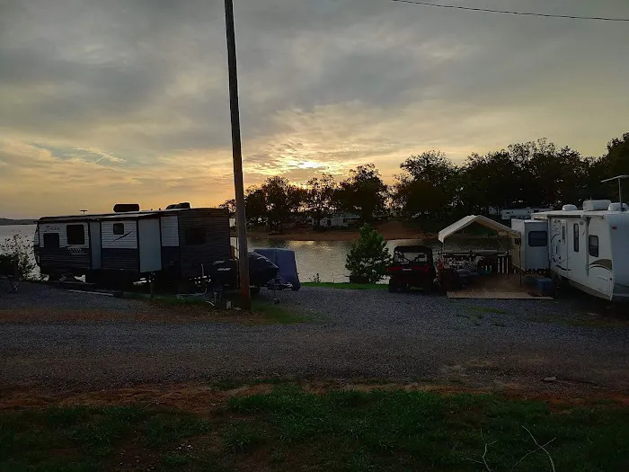 Southern Komfort Camp & Marina Picture 2