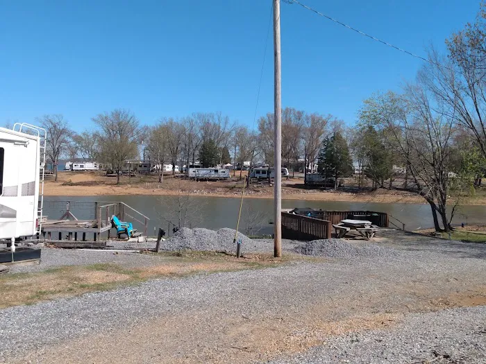 Southern Komfort Camp & Marina Picture 1