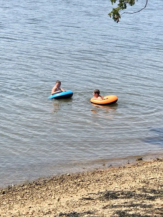 Smith Bay Self-Service Campground & Boat Ramp Picture 7
