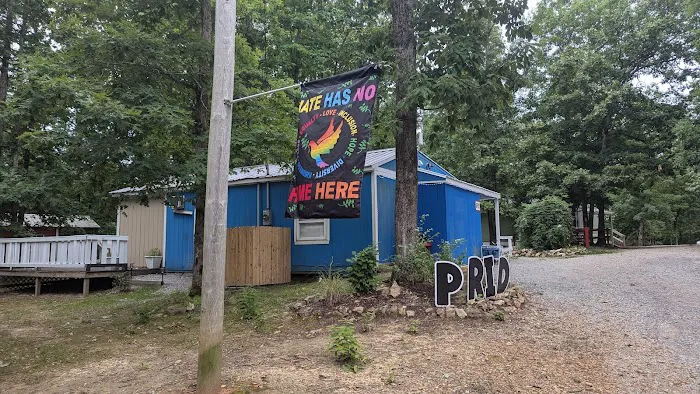Whispering Oaks Retreat and Campground Picture 5