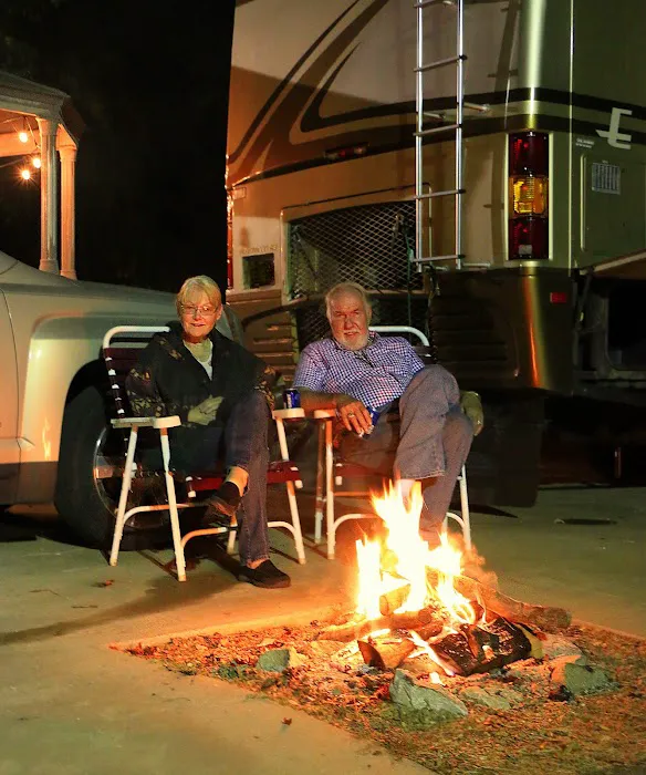 Birdsong Resort, Marina and Family Lakeside RV Campground Picture 2