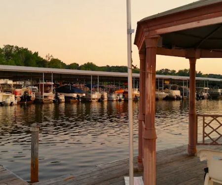 Birdsong Resort, Marina and Family Lakeside RV Campground