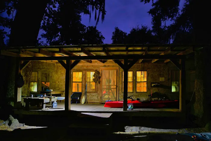 Floyds Island Cabin Picture 4