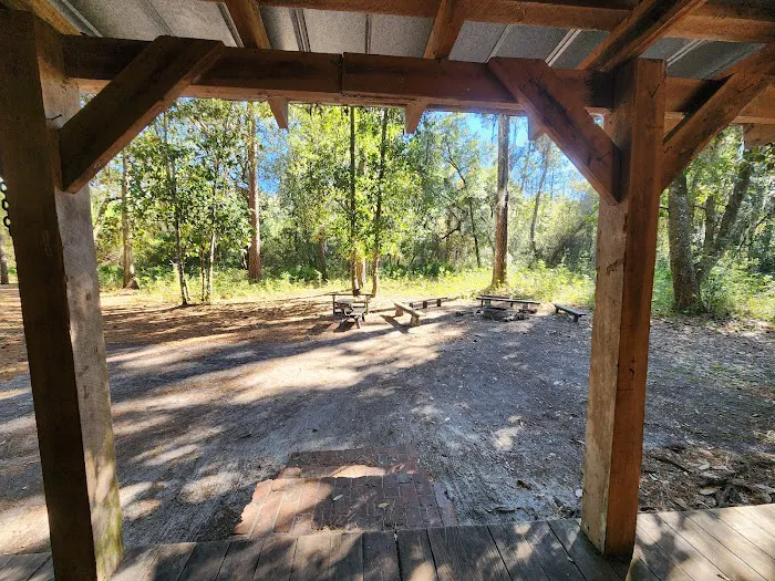 Floyds Island Cabin Picture 10