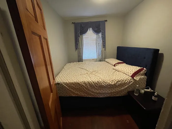 Bethesda park cabin #3 Picture 5