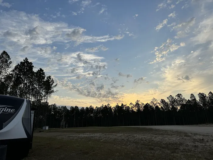 Golden Goose Lodge and RV LLC Picture 4